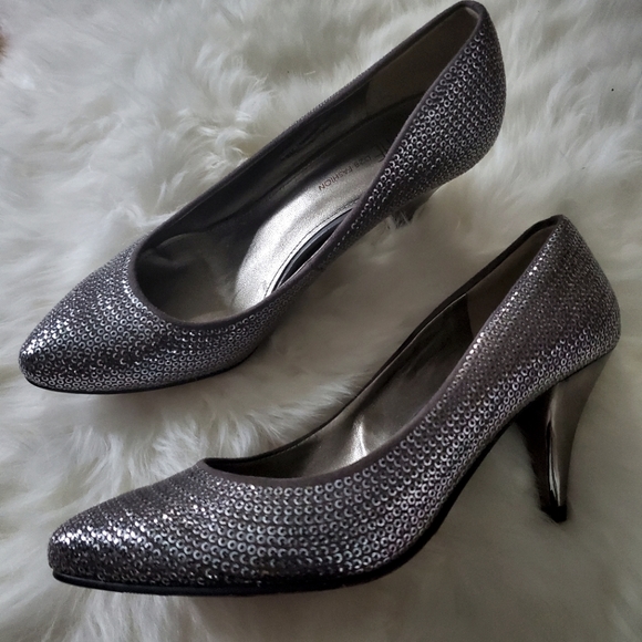 Silver Sequin Leather Pumps